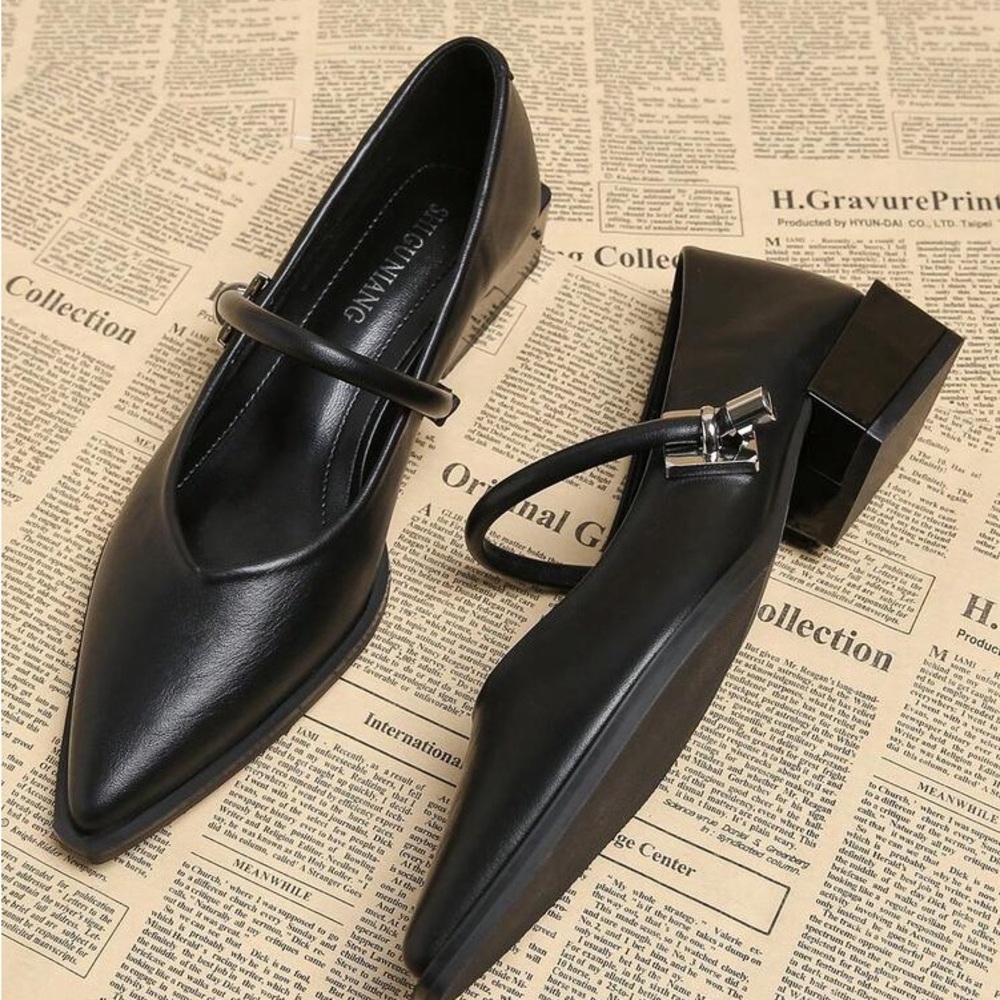 Black Pointed Mary Jane Block Heel Pumps